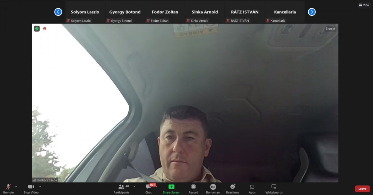 Útépítést finanszíroznak és digitális ügyfélkaput hoznak létre